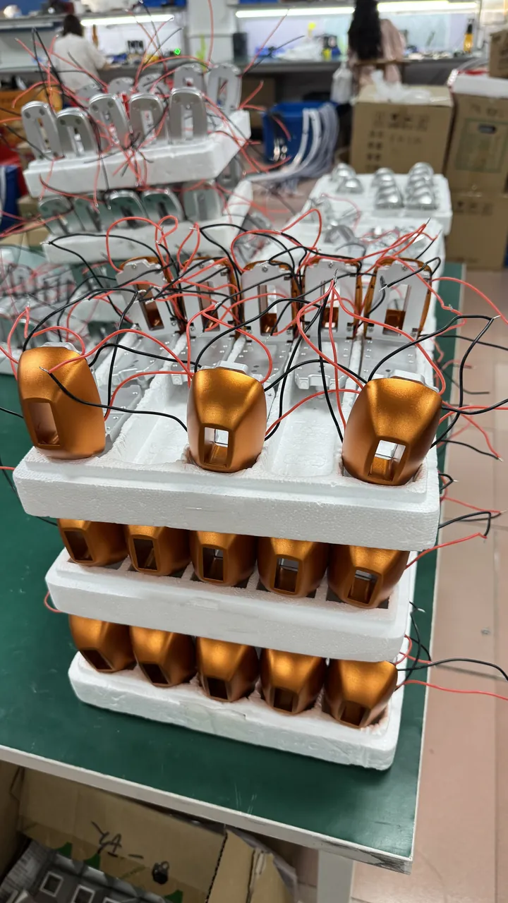 Handpiece housings arranged for batch assembly at the FQBeauty factory